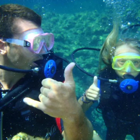 By Stayonrhodes קולימביה