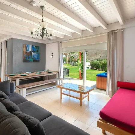 By Stayonrhodes בית נופש קולימביה