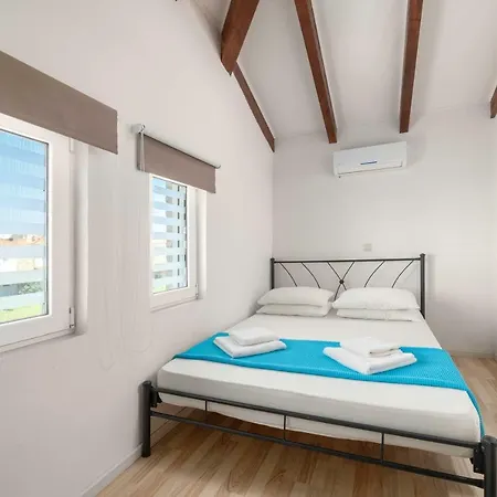 Дом отдыха By Stayonrhodes