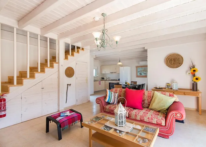 By Stayonrhodes * كولومبيا