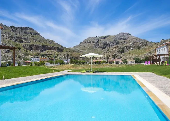 別荘 By Stayonrhodes