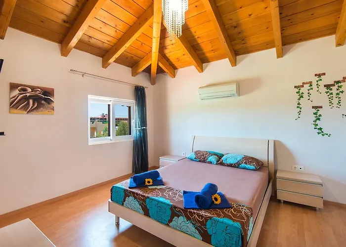 بيت للعطل By Stayonrhodes *